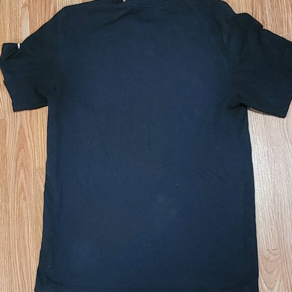 Nike black basketball short sleeve t-shirt size small - EUC - Picture 4 of 4